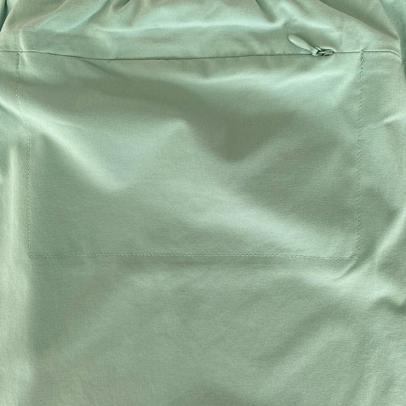 NWT Chico’s Zenergy ruched light green skirt, size 14 - Picture 4 of 6